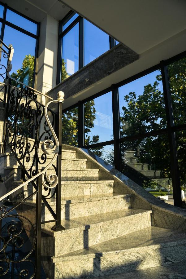 Mesecev Konak Bed and Breakfast Ni Esterno foto