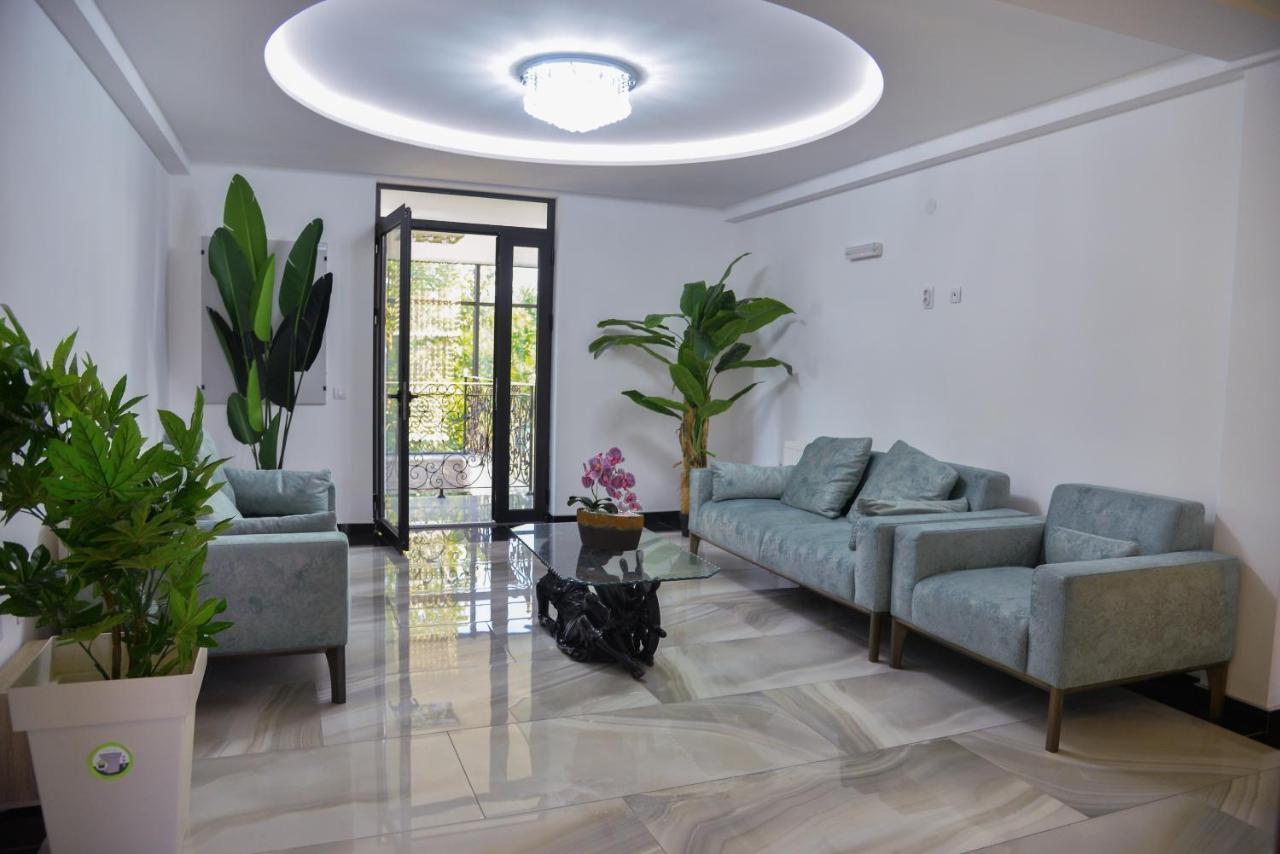 Mesecev Konak Bed and Breakfast Ni Esterno foto